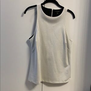 Fitted, structures tank